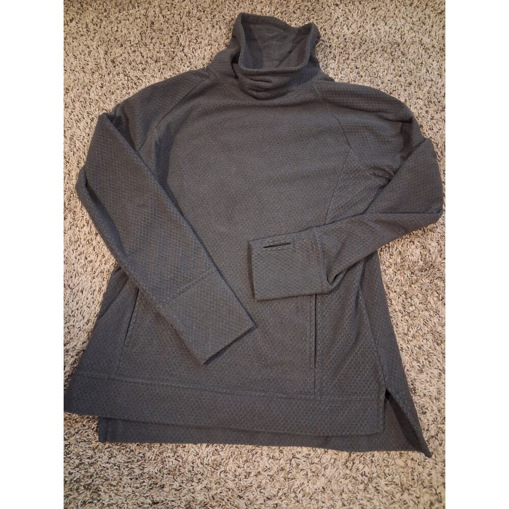 VIVEY Gray Turtleneck Pullover Stretch Activewear Top Women’s M Long Sleeve
